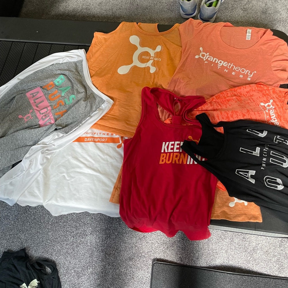 Orange theory lot of clothing